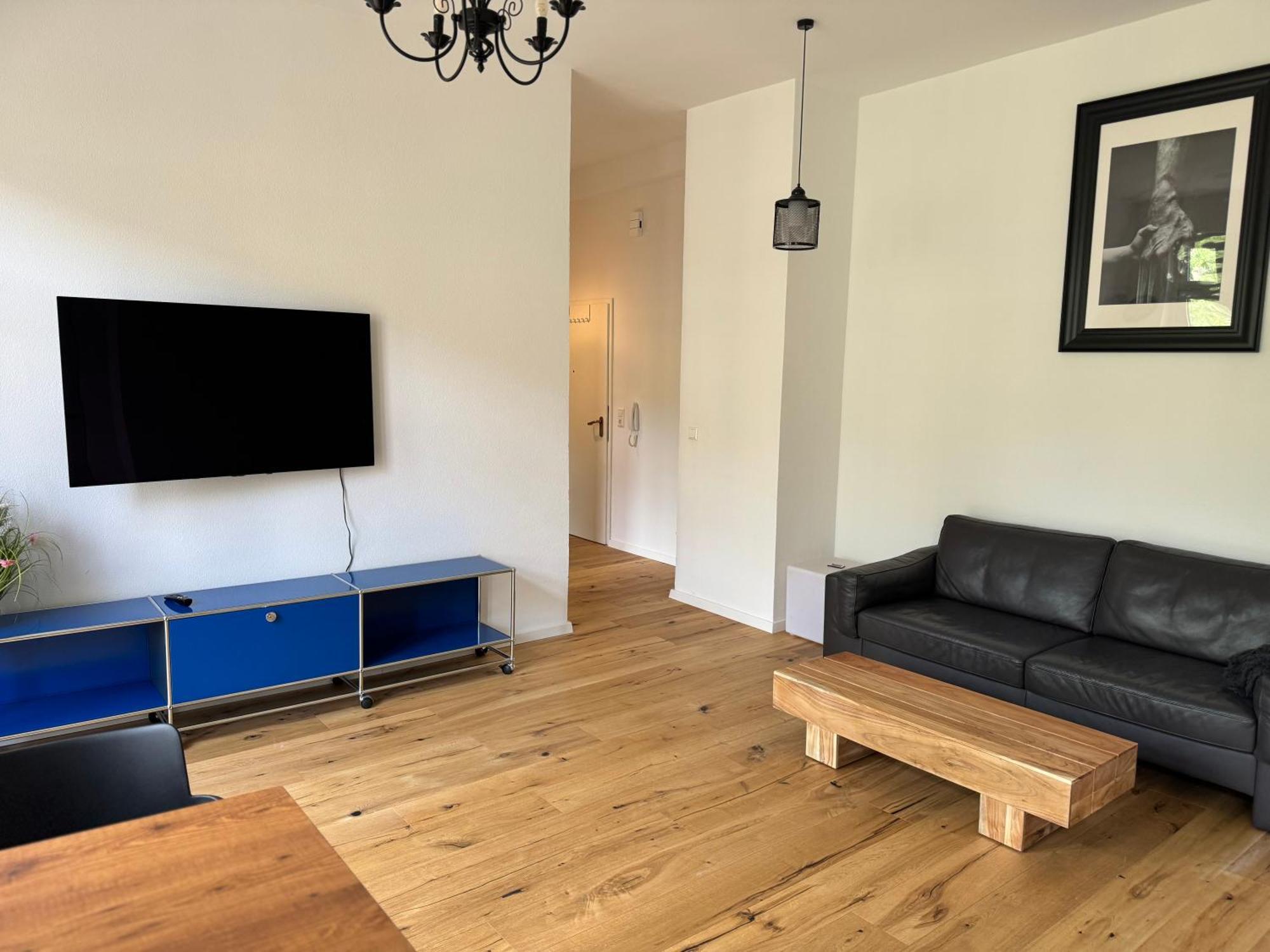 Luxurioes Kernsanierte Altbauwohnung *